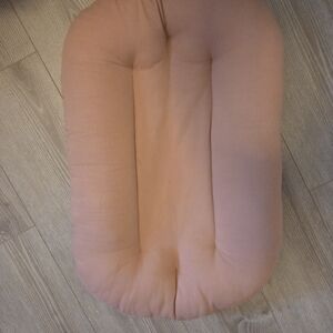 Snuggle Me Organic Pillow